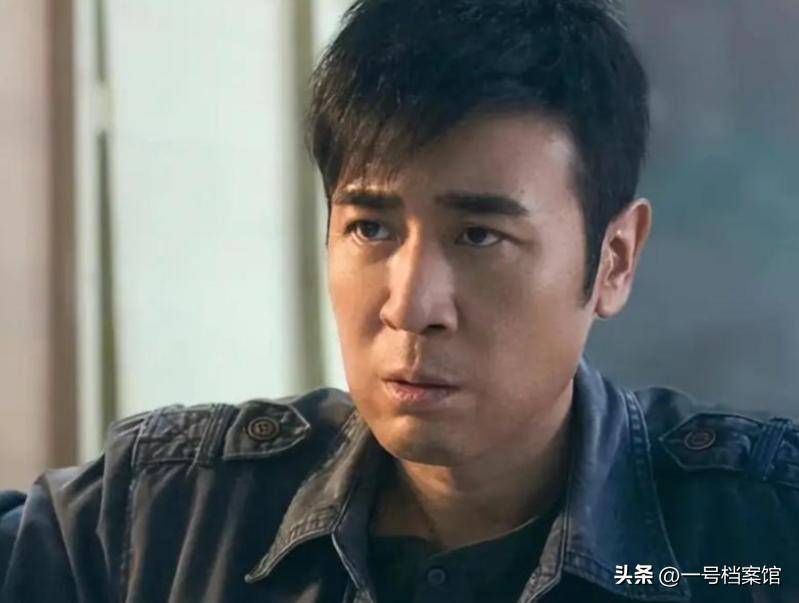 这一次，54岁的于和伟只用了一个动作，就让唐国强“跌落神坛”