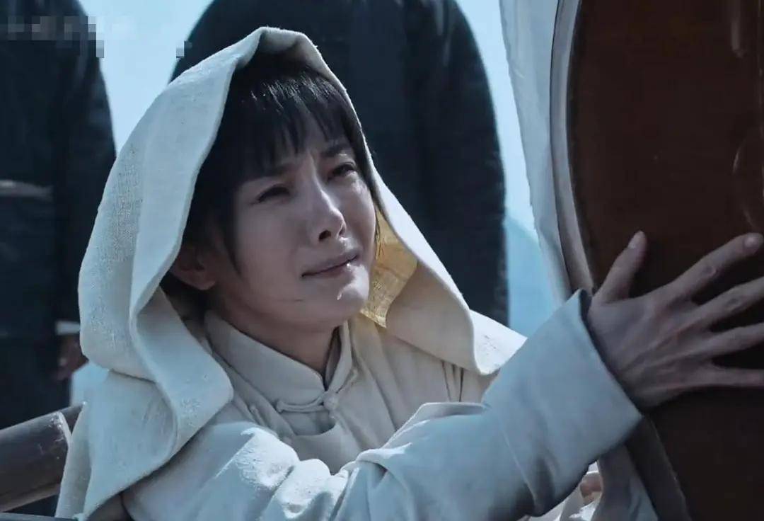 女配别选太惊艳！央视《生万物》蓝盈莹一出场，杨幂整部戏白演了