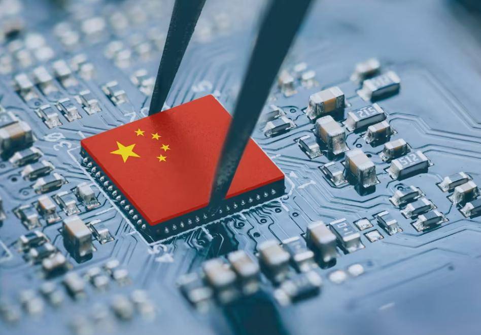 原创             英伟达暴雷后，特朗普承认一个事实，中国开始要求，不要买美国芯