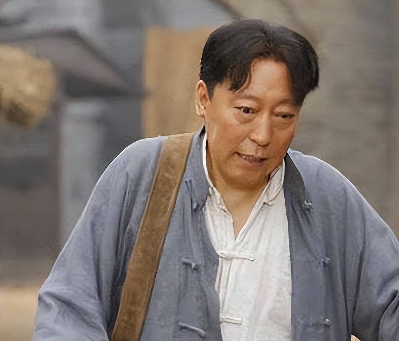 原来她是倪大红妻子，难怪65岁能出演《生万物》，娶个贤妻旺三代