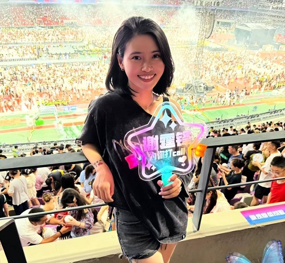 马景涛小26岁女友身份曝光，多张性感私照流出，难怪他把持不住