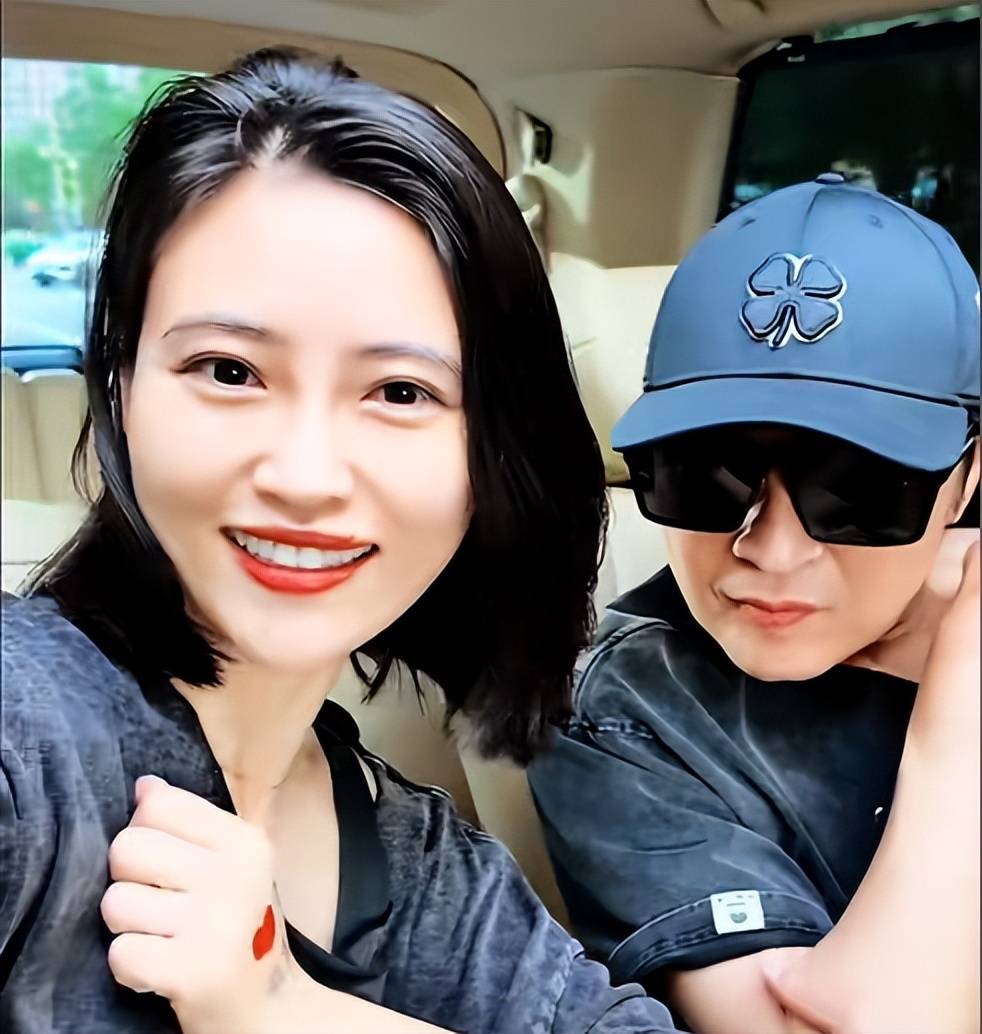 马景涛小26岁女友身份曝光，多张性感私照流出，难怪他把持不住