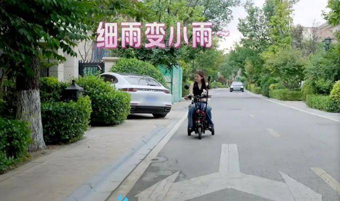 孙怡父母别墅曝光超气派，女儿扔给姥姥带，她和董子健当甩手掌柜？