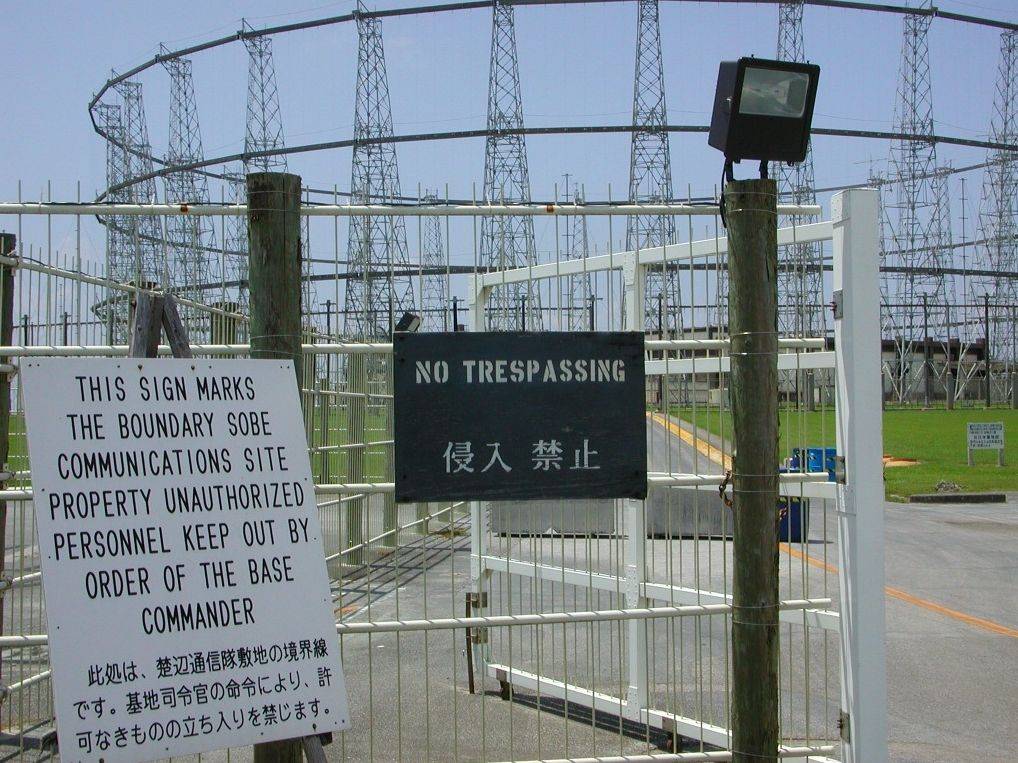 25公里外就是波兰边境，俄罗斯建了一座巨型天线，让北约如鲠在喉