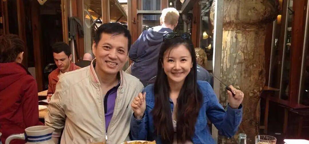 孙菲菲官宣离婚！曾被霸凌群殴，为挽救婚姻做过亲子鉴定