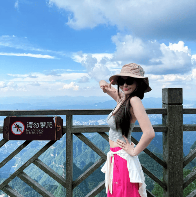 “张家界双人游攻略:张家界五天四晚浪漫旅程