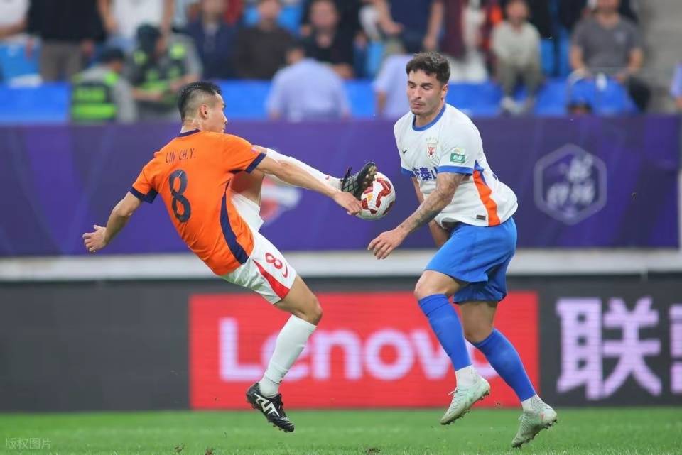 原创 李霄鹏赛后对结果满意,并感谢了泰山队的支持,谈接下来保级局面