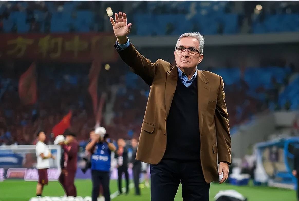 原创             国足主帅难产！大大影响国足备战，或6个月无球可踢，足协办事效率太感人