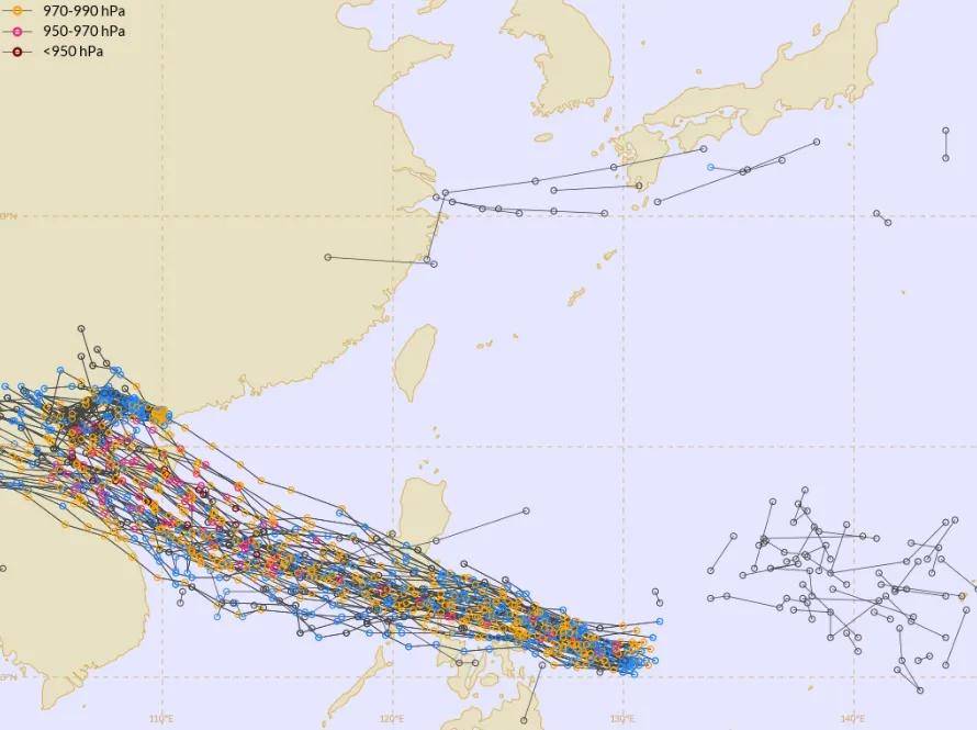 原创             17级以上风王2次登陆我国：大暴雨不停，台风博罗依路径争议大