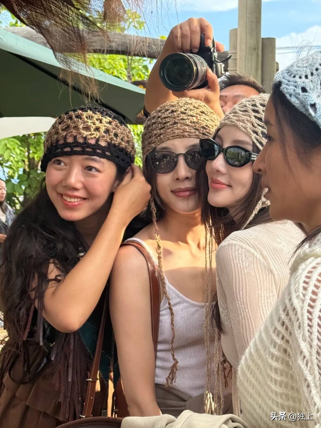 李小璐与朋友大理游玩，被她的生图吓到，不像明星反倒和网红没差