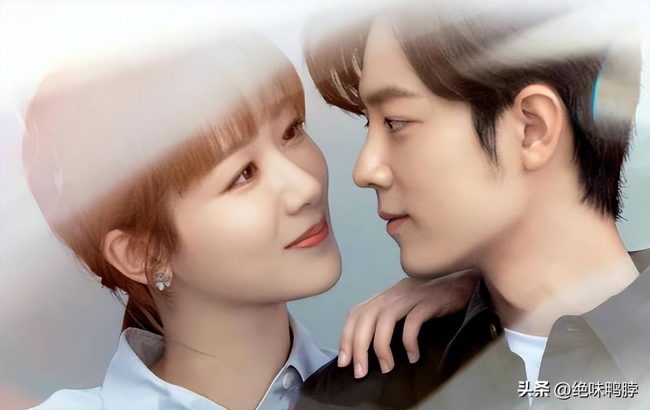 ���ϰѰ���ֱ�ӵݸ�Фս,ע��Фս������ʶ��Ӧ,��Ҳ̫��Ȼ�˰�