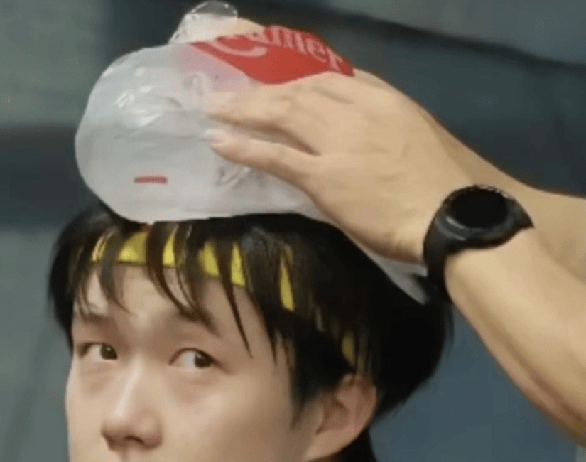 原创             业余！印度场馆闷热：王楚钦王曼昱头顶冰袋降温，孙颖莎衣服湿透