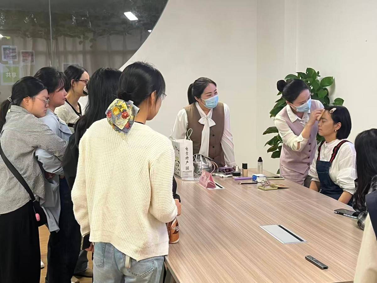 “快乐工作 幸福生活”四川省德阳市总工会女职工素质提升流动课堂走进罗江