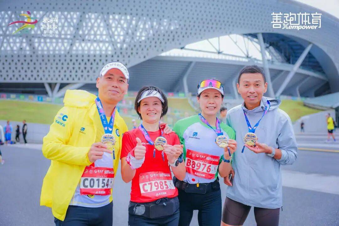 李政跃、钟佳萌破赛会纪录！2025泰州马拉松圆满举办