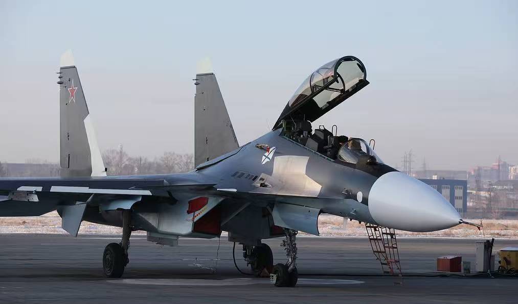 乌军死守高地拒绝投降，俄罗斯测试炸弹之王：现场让俄军难以置信