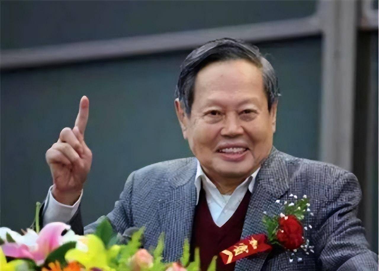 原创             杨振宁去世后，翁帆首发声，字字催泪，争议20年的3个疑惑解开了
