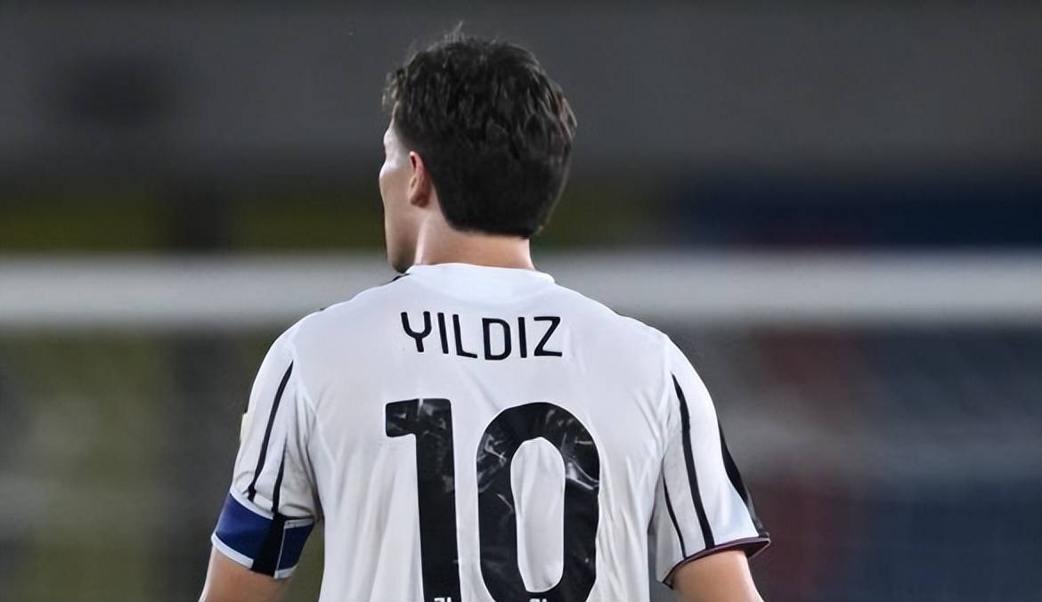 原创             一开口就报价9000万欧！曼联为签B费接班人不惜血本，3大豪门来抢人