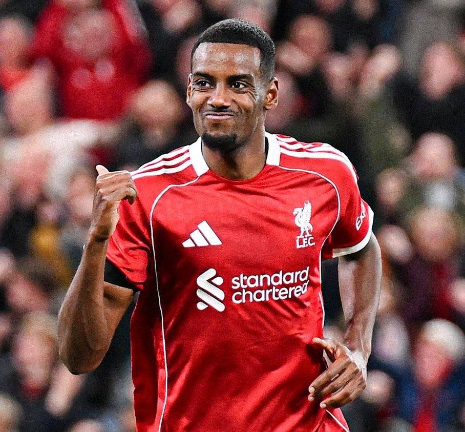 原创             罢训逼宫遭反噬，伊萨克6场0球，斯洛特强捧英超标王让埃基蒂克哑火