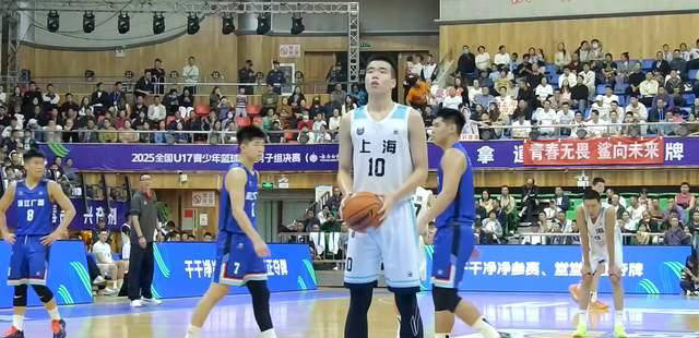 U17男篮CBA盘口与数据深度__今日CBA盘口分析·大小分策略·球队档案决赛：上海男篮20分胜广厦登顶国青双核爆发