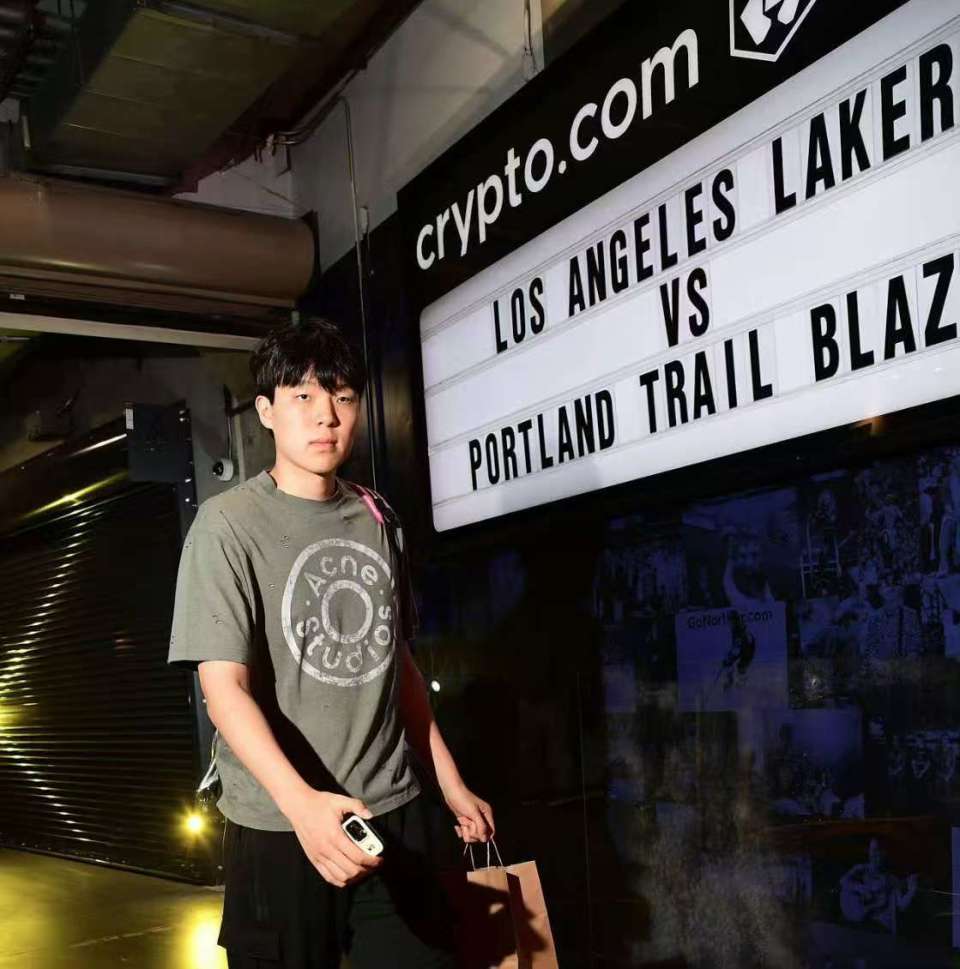 原创             主帅解释瀚森现状：还是新秀不能打很长时间 需要时间适应速度对抗