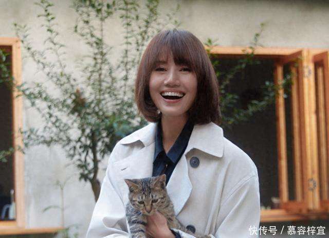 47岁袁泉晒近照，和老公夏雨在贵阳，结婚16年感情好但还低调避嫌