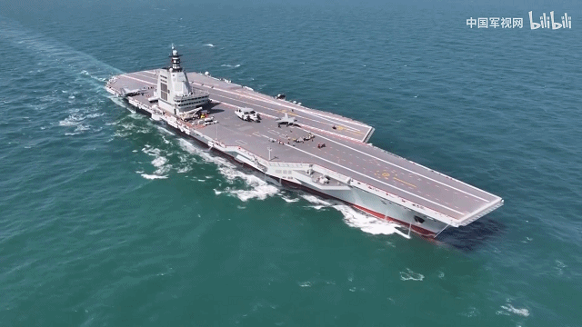 美媒：中国“福建”舰战斗力仅有50年前“尼米兹”级航母的60%？