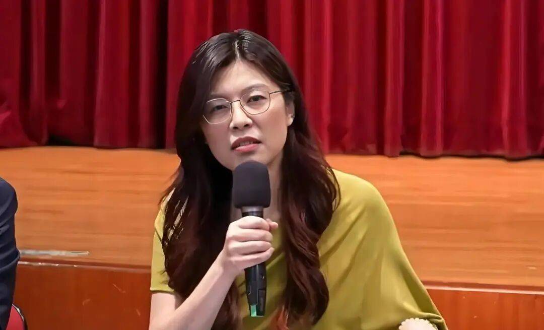 大陆期待的一幕发生，郑丽文已经亮出，一把对付赖清德的“利剑”