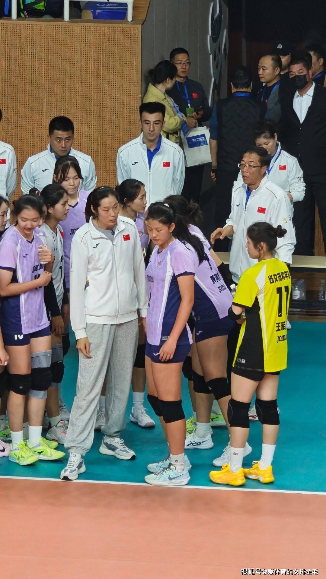 原创             城市联赛郎平朱婷再同框!朱婷首次执教太优秀,未来或成女排教练