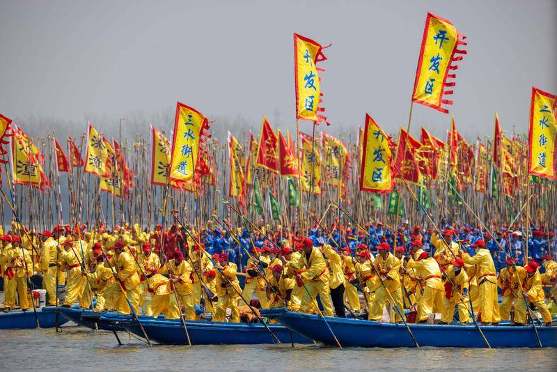 “苏超”决赛双城记——“头马”南通与“黑马”泰州