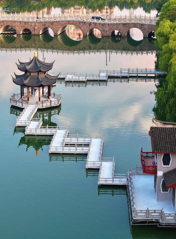 “苏超”决赛双城记——“头马”南通与“黑马”泰州