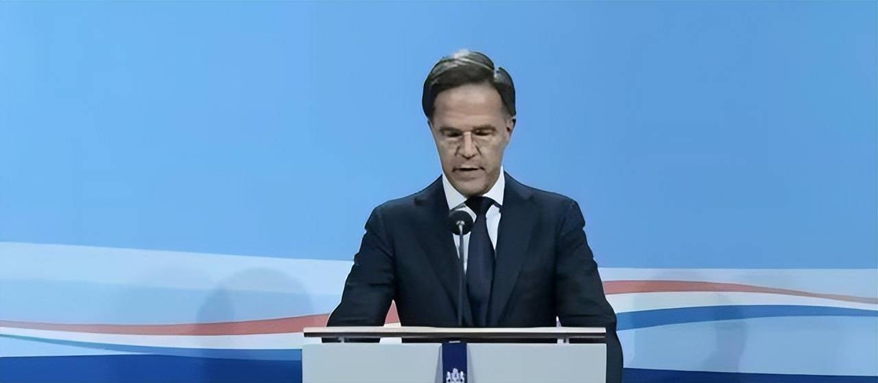 原创             美国制裁加重！哈工大喜迎“捅破天技术”，外媒：这还怎么玩？