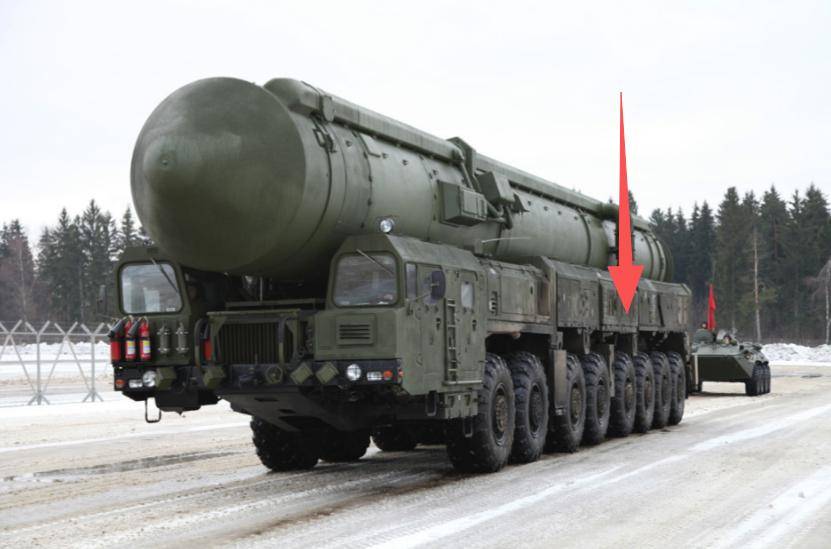 中国用火箭炮“换回”白俄一顶尖技术,让东风导弹如虎添翼