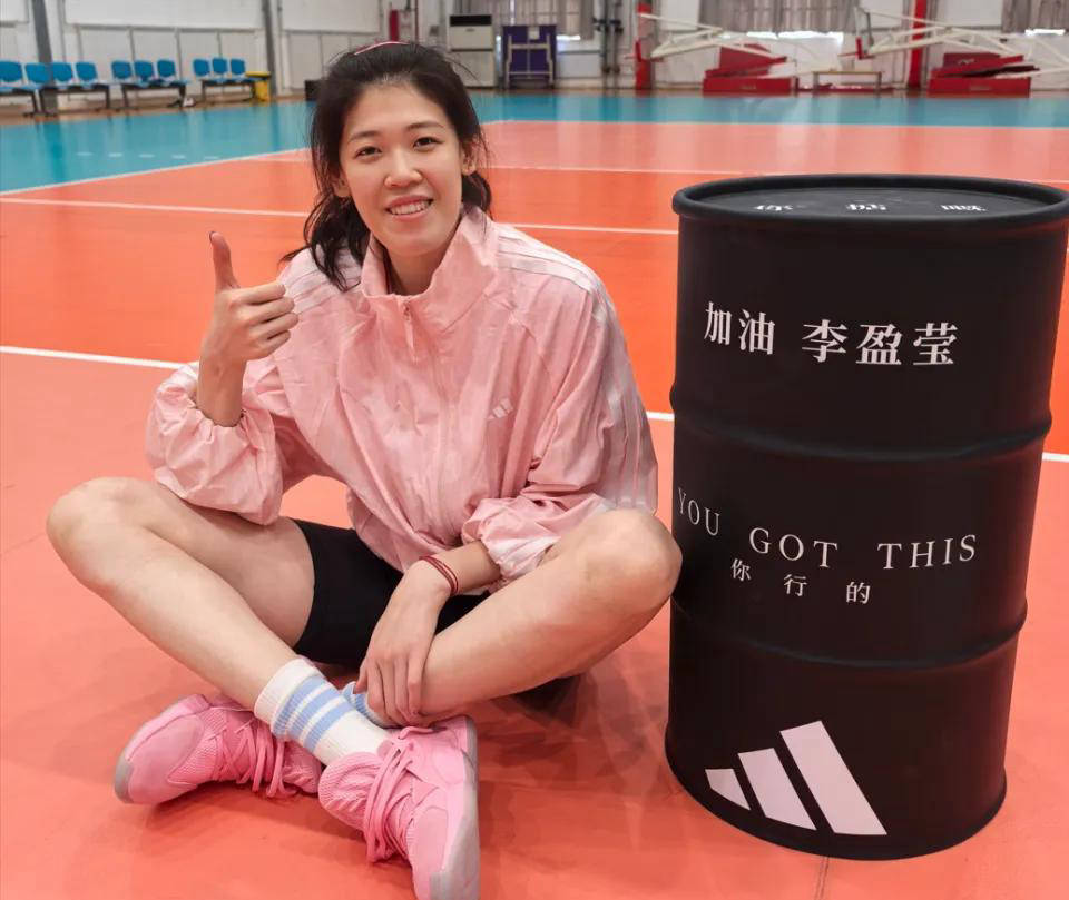 “李盈莹对阵朱婷全运会女排激情碰撞！CCT