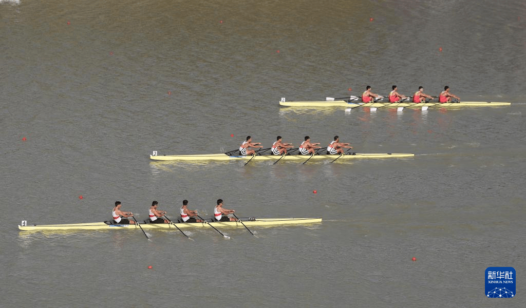 十五运会开幕式后首金出炉 男子四人双桨江苏队夺冠军
