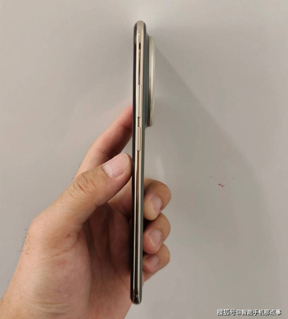 原创             华为新机突然开售：续航14.5小时碾压iPhone Air，4199元起！