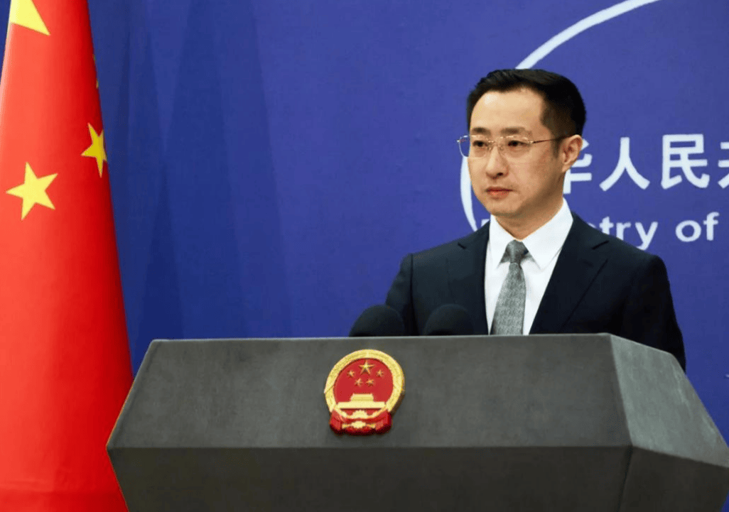 高市早苗硬刚到底,绝不撤回说过的话,中方以牙还牙,日本瞬间破防了