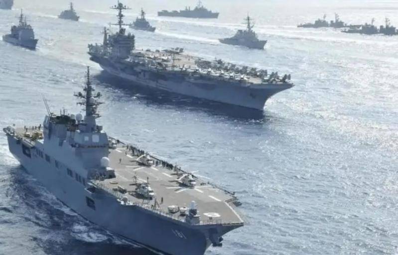 不声不响造7艘准航母，美国猛然发现，真正对手早已不是俄罗斯