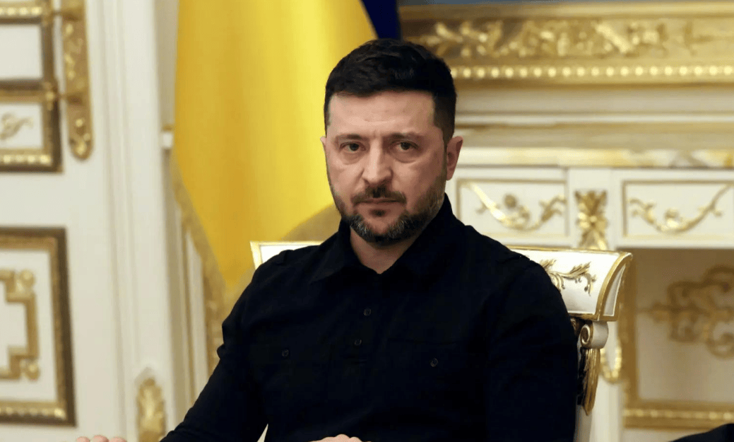 泽连斯基口风180度大转弯,乌克兰翻盘怕是难了,俄罗斯年度大捷或就在眼前