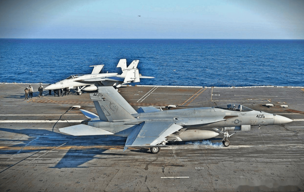 中国还在全力追赶印度?印军将领评价中国航母,现在还落后印度10年