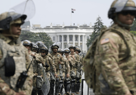 比俄罗斯和中国更庞大，美战争部长谈美国“真正敌人”：就在眼皮子底下？对外释放信号不寻常