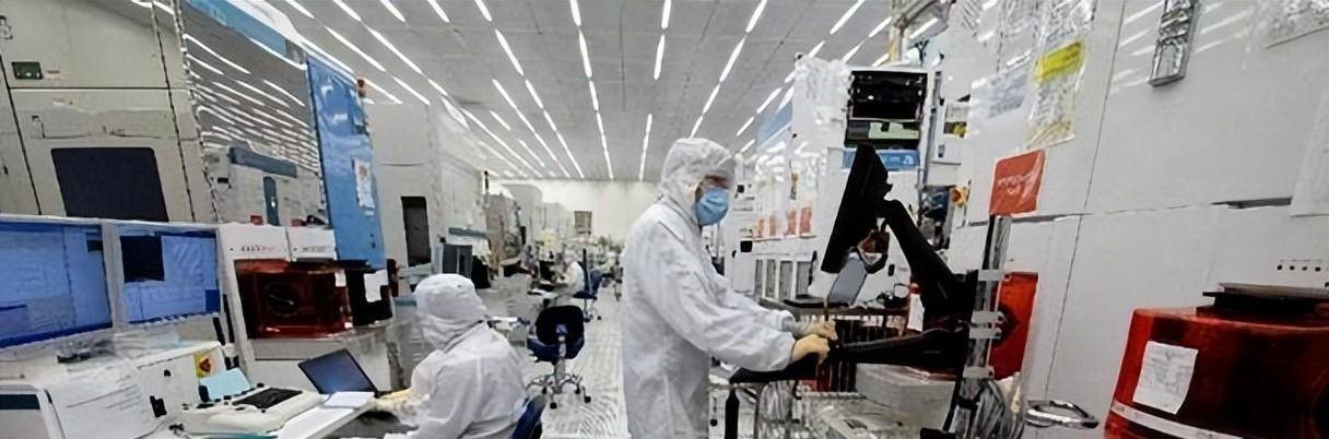 让中国光刻机“变成废铁”,日本对华下狠手,外媒:比美国人还绝