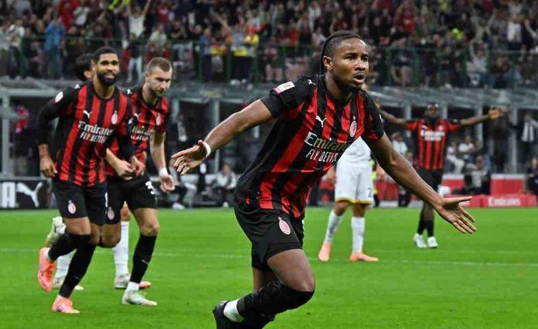 米兰体育- 米兰体育官方网站 世界杯官方指定投注平台2000万欧年薪！AC盯上莱万薪资难题或成转会阻碍