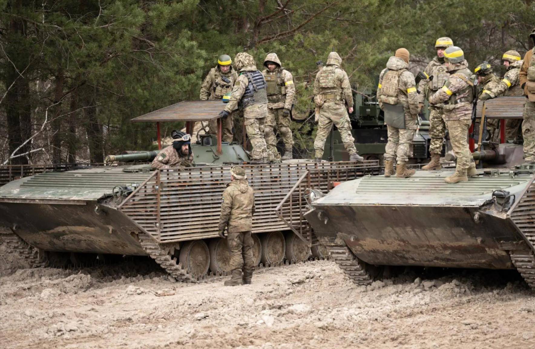 扎波罗热战事成为焦点，俄军进攻势不可挡，5天夺取4个据点