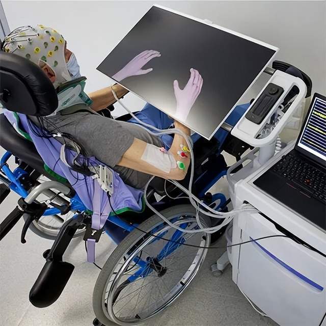 原创             接入人脑，正在中国悄悄爆发｜地球知识局