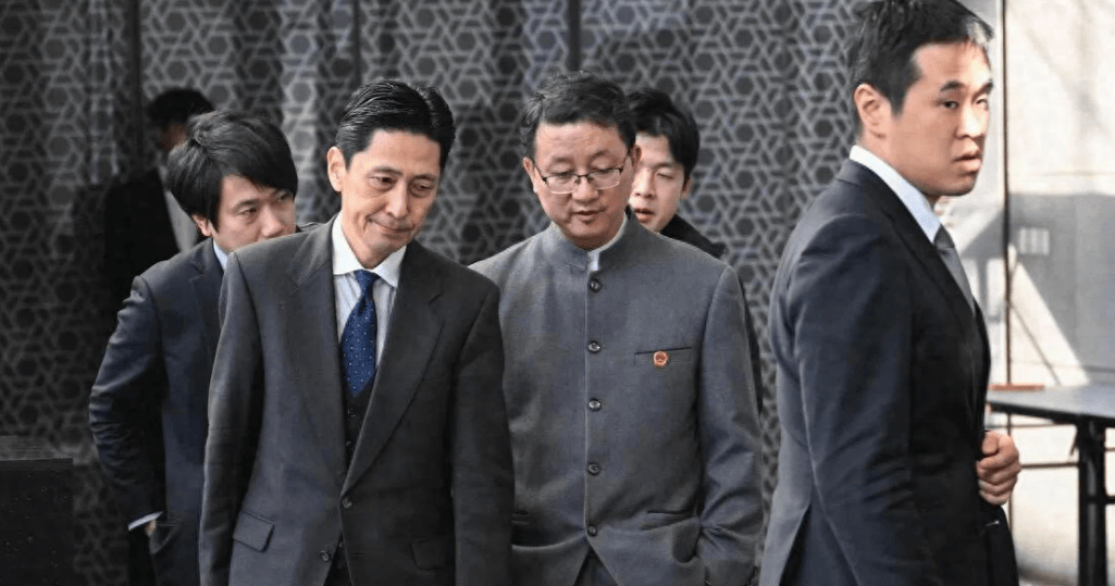 中日磋商完,日方灰头土脸离席,美国趁机再捅一刀,撤回了部署在日本的“提丰”导弹