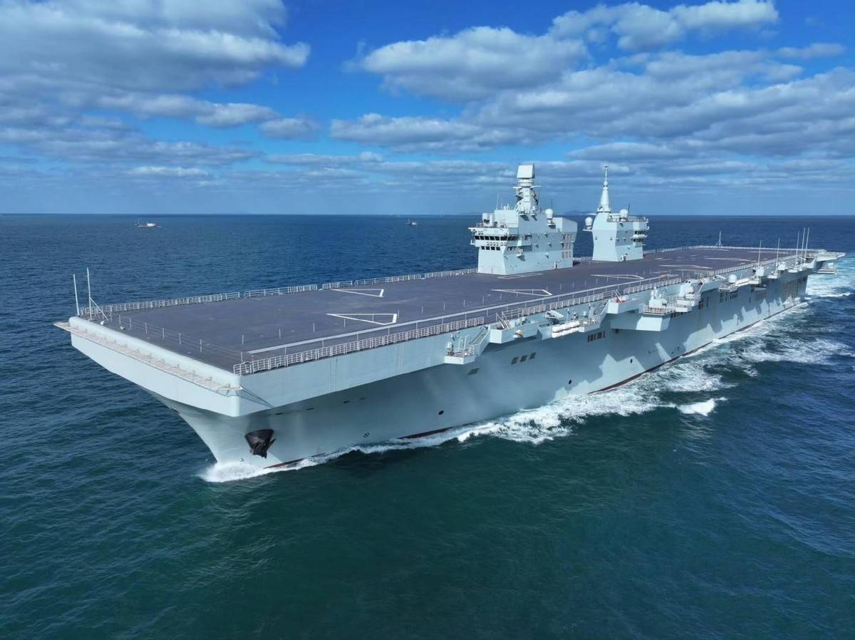 四川舰能不能上歼35?我只想说一句:大家行行好,放过076吧