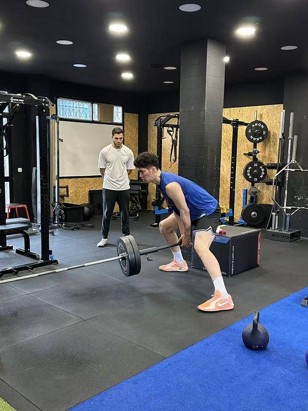 余嘉豪：放弃顶薪“留洋”，是学习也是重要人生经历