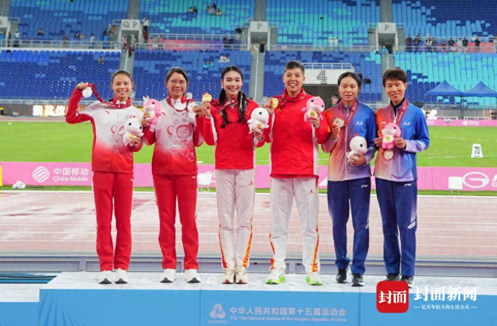 四川田径夺首金！20岁“天才少女”刘英兰刷新个人最好成绩