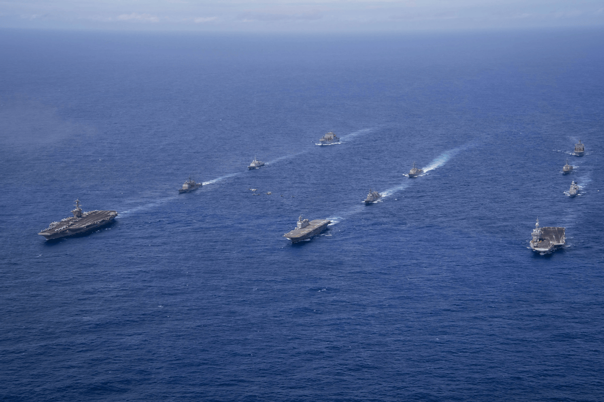 日本已低调备战4年，面对美日13艘航母，解放军有一个“杀手锏”