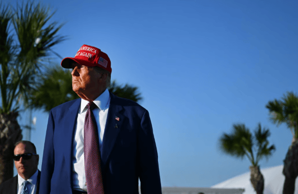 美军不宣而战！特朗普被联手逼宫，泽连斯基或提前下台？乌前总理曝出猛料：白宫已经在物色人选